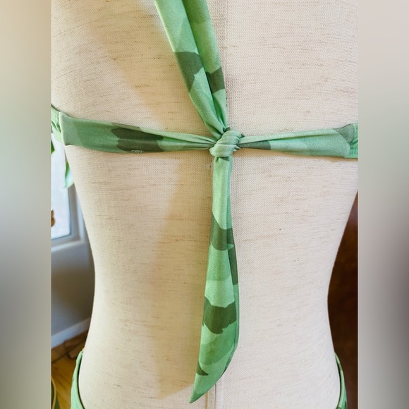 Brazilian Monokini | Green & Gold | Scrunch Butt | S - Picture 3 of 16